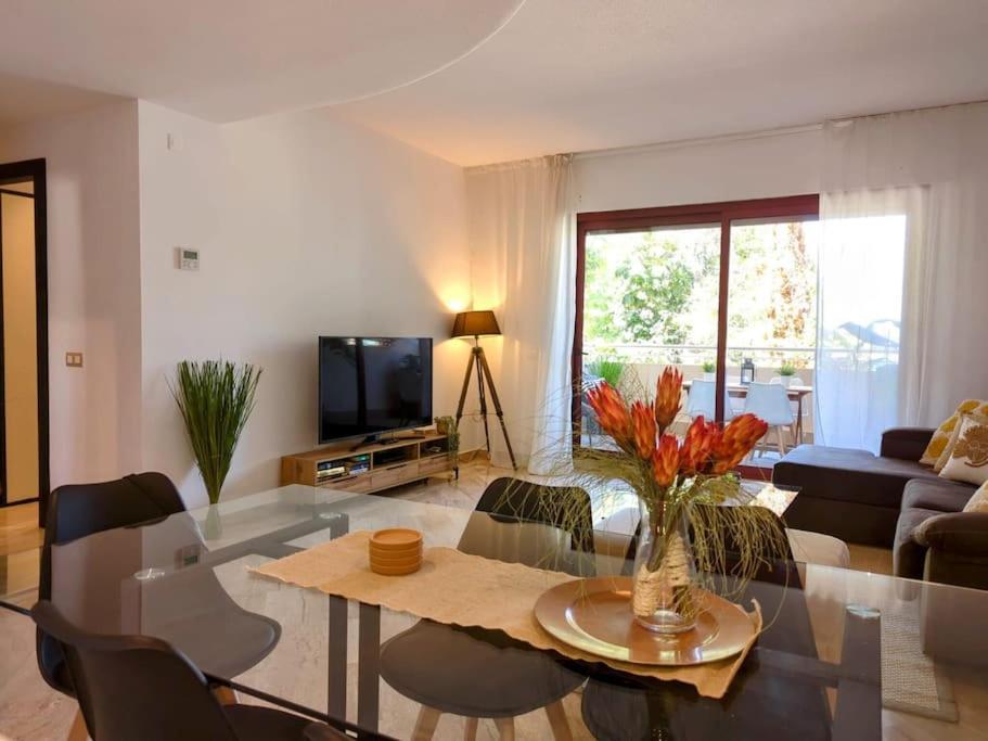 Noray Playa Seafront, San Pedro De Alcantara Apartment